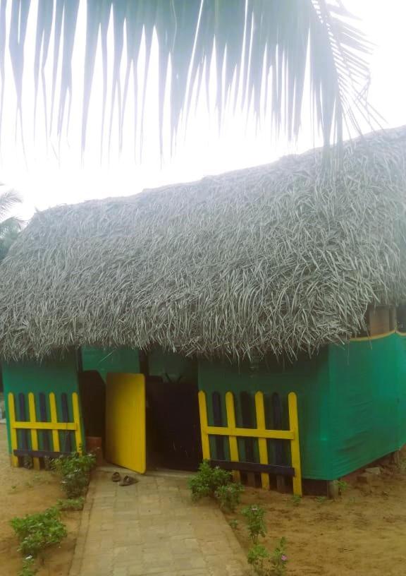 Chan Beach Resort Bahur Exterior foto